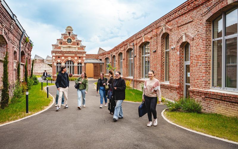 Étudiants de l’enseignement supérieur Saint Jean et la Croix